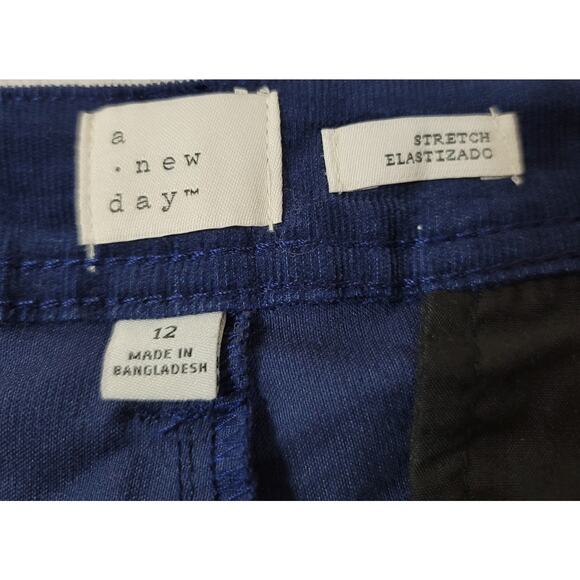 A New Day Blue Corduroy Women's Pants 12 Flat Front Pockets Stretchy Soft - Picture 3 of 4